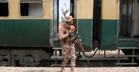 Pakistan launches ‘full-scale’ operation to free train hostages