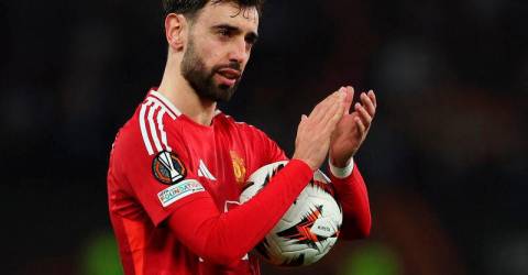 Man Utd captain Fernandes needs to trust his teammates, Amorim says