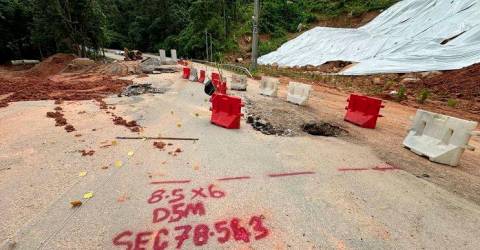 Second sinkhole emerges in Gua Musang, road fully closed