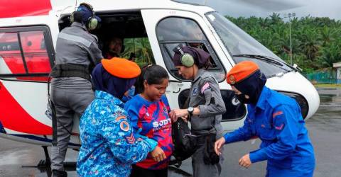 PDRM airlifts three pregnant Orang Asli women to safety