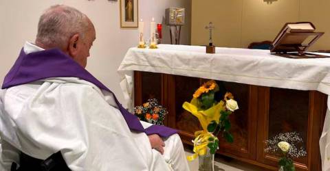 Vatican releases first photo of Pope Francis in hospital