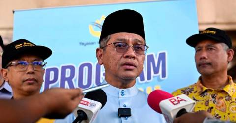 Mohd Na’im urges global condemnation of attack on aid workers